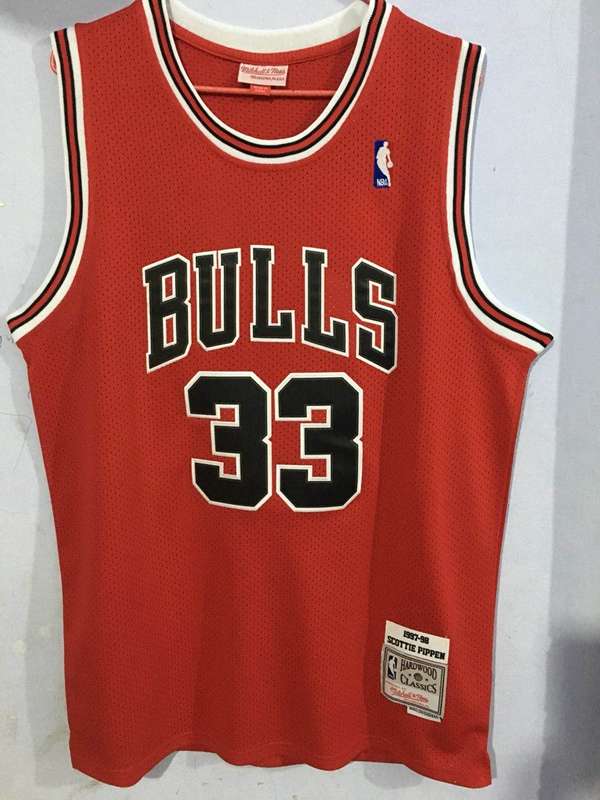 Chicago Bulls 97/98 PIPPEN #33 Red Classics Basketball Jersey (Stitched)
