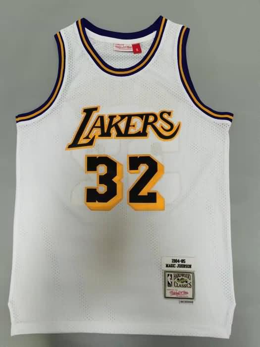 Los Angeles Lakers 1984/85 JOHNSON #32 White Classics Basketball Jersey (Stitched)