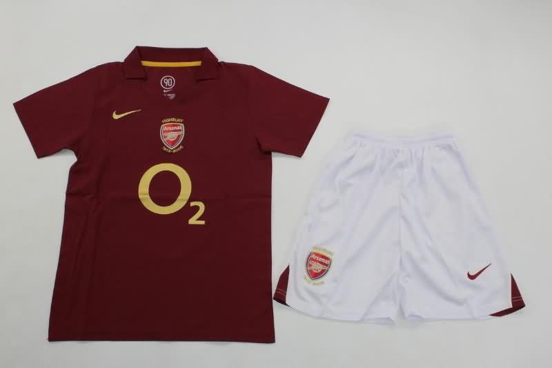 Arsenal 2005/06 Kids Home Soccer Jersey And Shorts