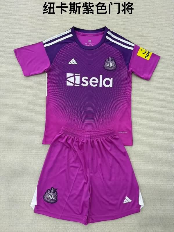 Newcastle United 25/26 Goalkeeper Purple Soccer Jersey