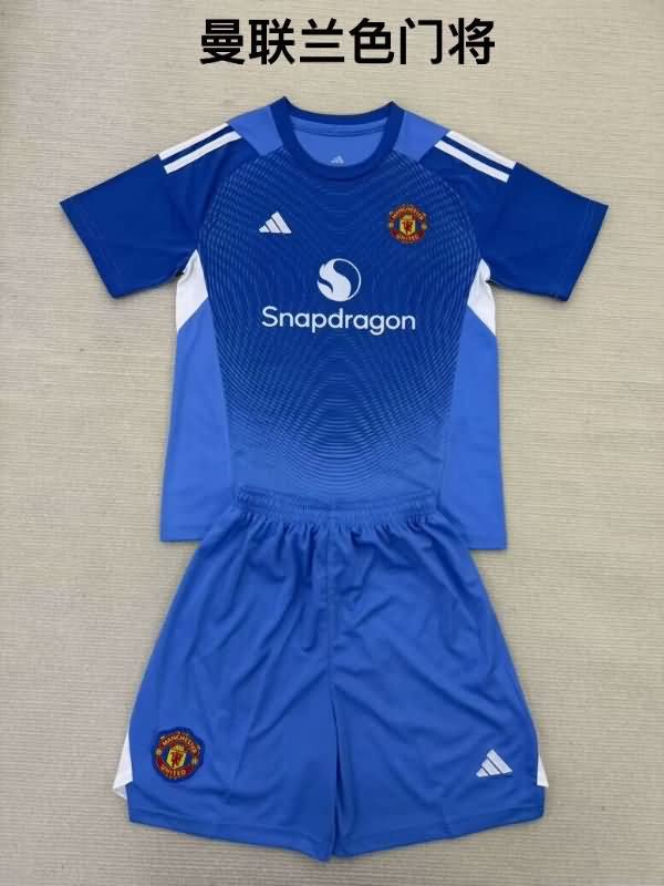 Manchester United 25/26 Kids Goalkeeper Blue Soccer Jersey And Shorts Leaked