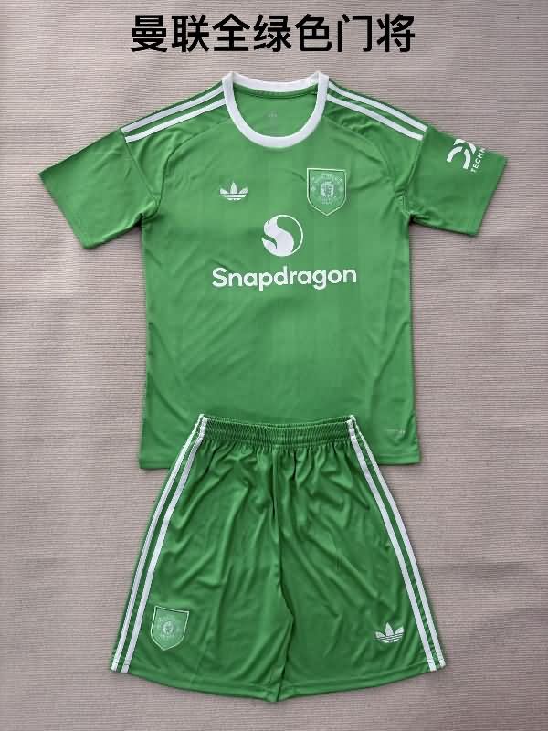 Manchester United 25/26 Kids Goalkeeper Green Soccer Jersey And Shorts