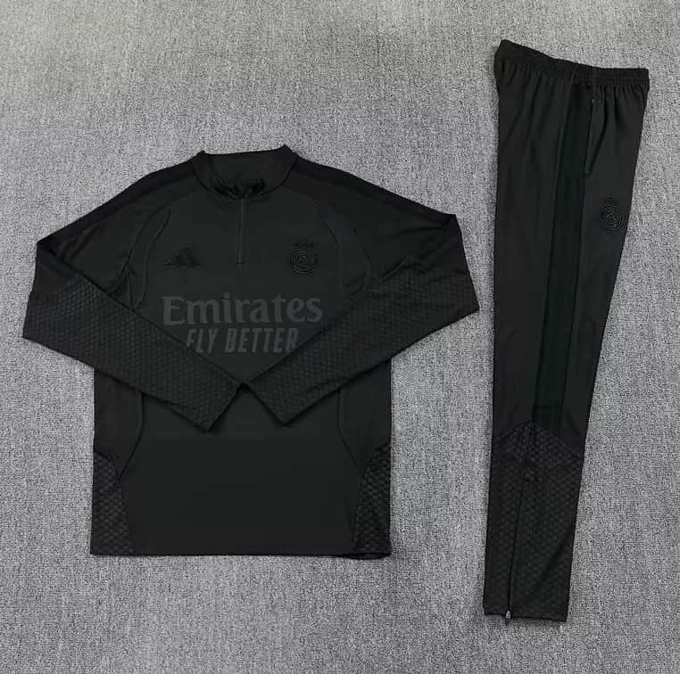 AAA(Thailand) Real Madrid 25/26 Black Soccer Tracksuit 08