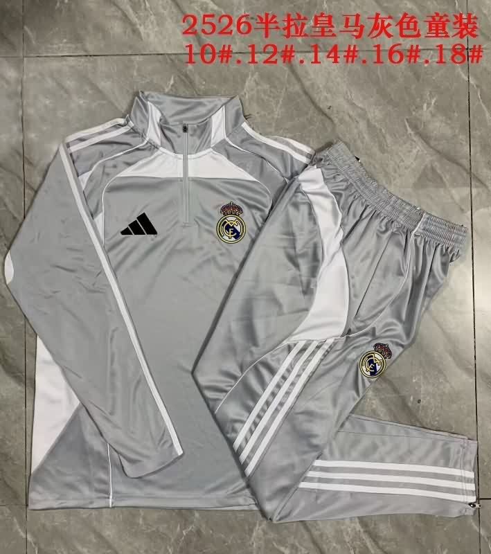 Real Madrid 25/26 Kids Grey Soccer Tracksuit 02