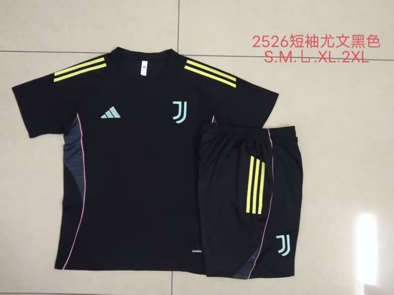 AAA(Thailand) Juventus 25/26 Black Soccer Training Sets