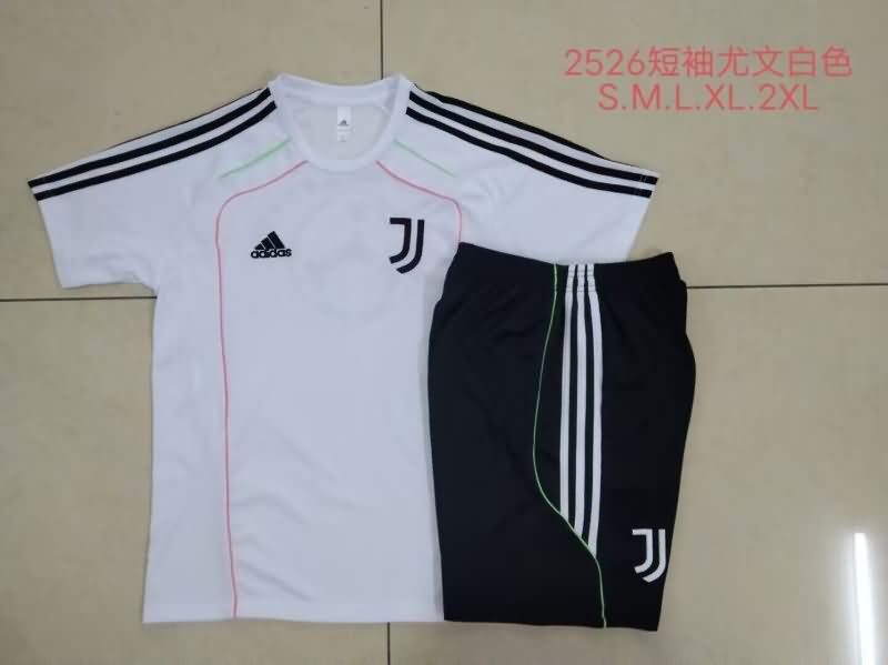 AAA(Thailand) Juventus 25/26 White Soccer Training Sets 03