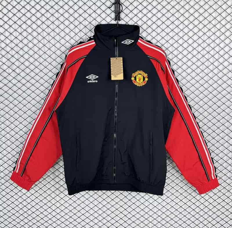 AAA(Thailand) Manchester United 25/26 Black Soccer Windbreaker 05