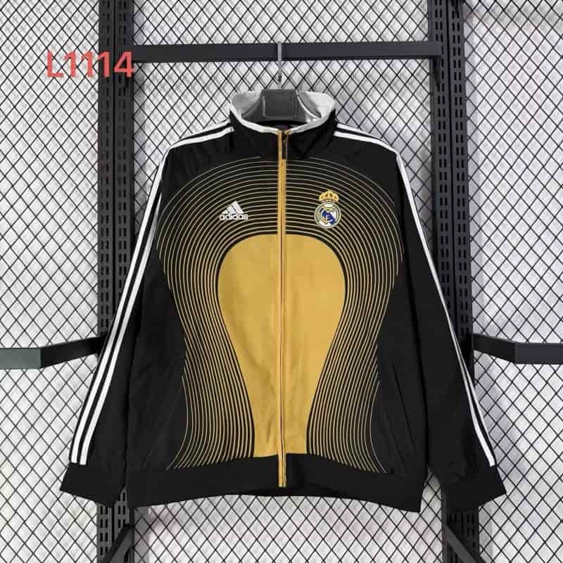 AAA(Thailand) Real Madrid 25/26 Black Soccer Windbreaker 05