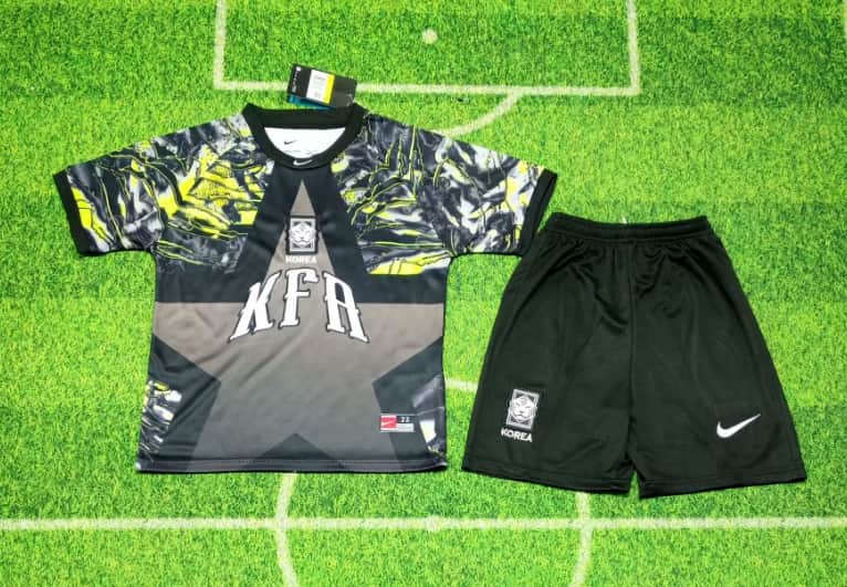 Korea 2026 Kids Goalkeeper Soccer Jersey And Shorts