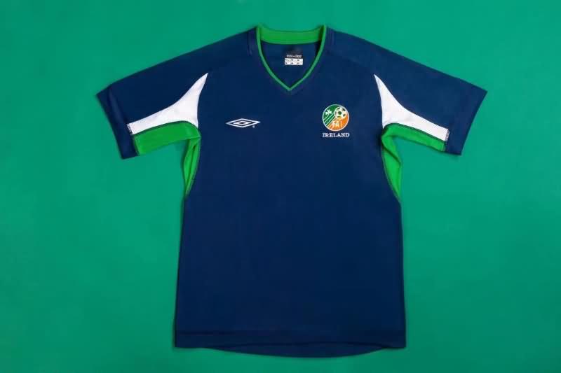 AAA(Thailand) Ireland 2002 Training Retro Soccer Jersey