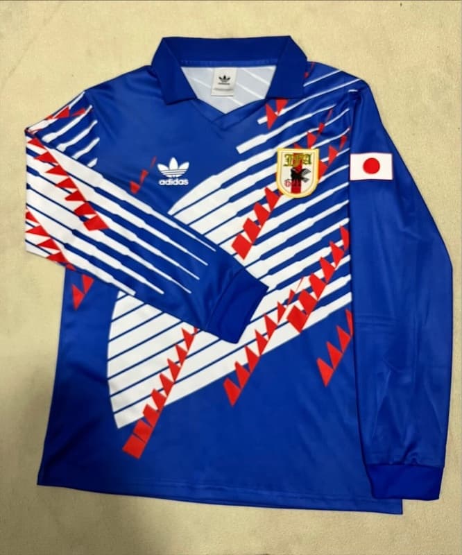 AAA(Thailand) Japan 1992/93 Home Long Sleeve Retro Soccer Jersey AAA(Thailand) Japan 1992/93 Home Long Sleeve Retro Soccer Jersey