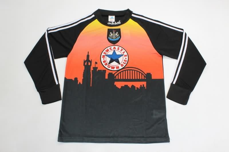 AAA(Thailand) Newcastle United 1996/97 Goalkeeper Black Long Retro Soccer Jersey