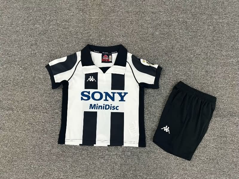 Juventus 1997/98 Kids Home Soccer Jersey And Shorts
