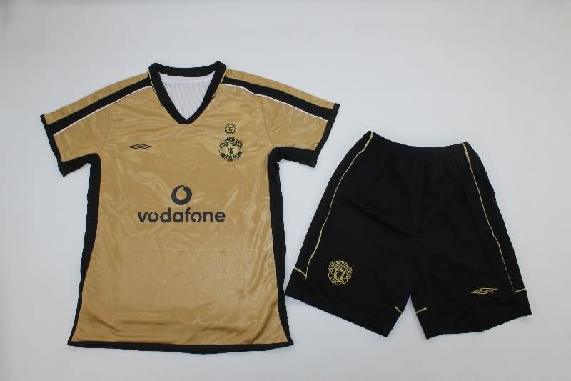 Manchester United 2001/02 Kids Away Soccer Jersey And Shorts