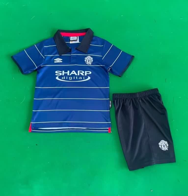 Manchester United 1999/00 Kids Away Soccer Jersey And Shorts