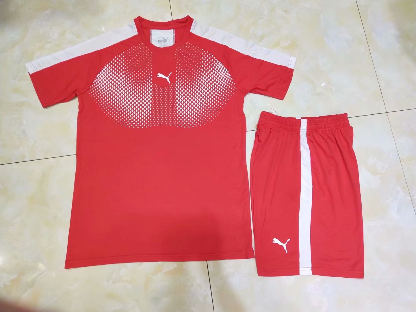 Pum Soccer Team Uniforms 004