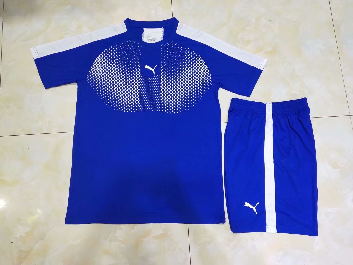 Pum Soccer Team Uniforms 005