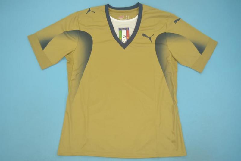 AAA(Thailand) Italy 2006 Goalkeeper Gold Retro Soccer Jersey