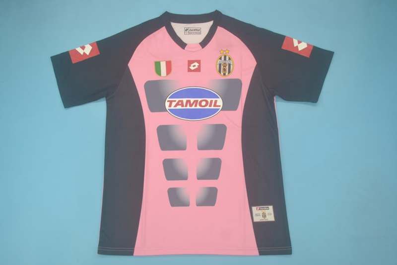 AAA(Thailand) Juventus 02/03 Goalkeeper Pink Retro Soccer Jersey