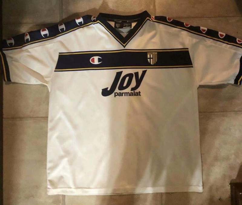 AAA(Thailand) Parma 2001/02 Away Retro Soccer Jersey